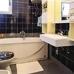 House Pod Suncem