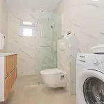 House Pod Suncem
