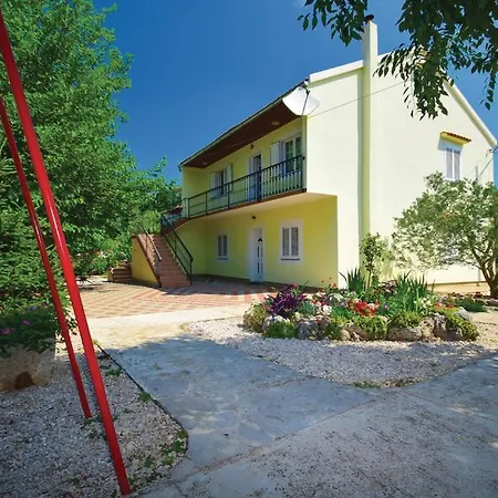 House Pod Suncem *