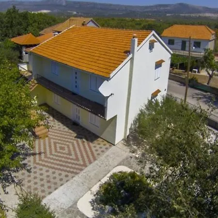 House Pod Suncem Apartment *