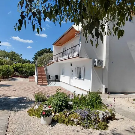 Apartment House Pod Suncem *