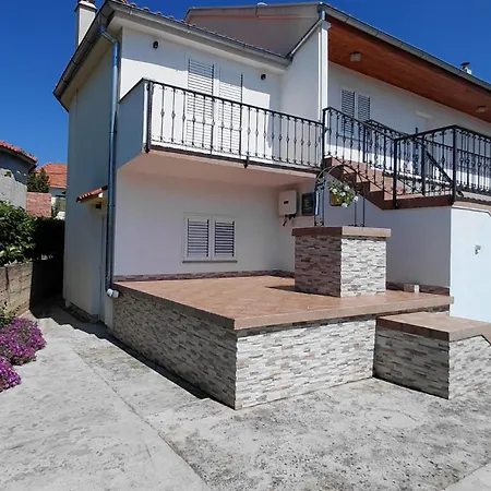 Apartment House Pod Suncem Sibenik
