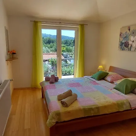 House Pod Suncem Apartment